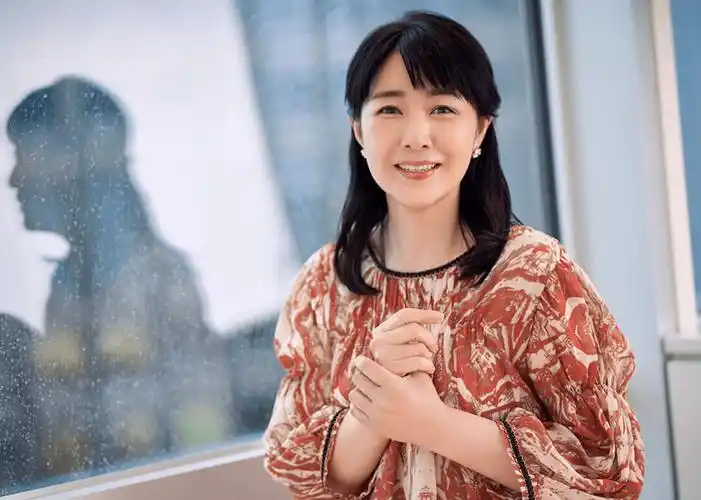 652票)ミニスカート姿の足が閘くて素敵だったな穿超短裙时的腿好长好