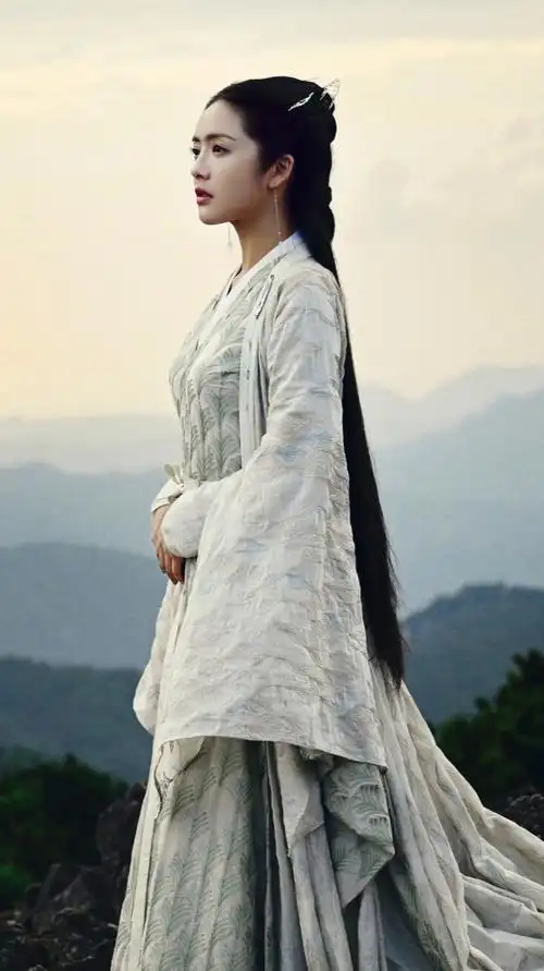 玲珑银妆蔡文静