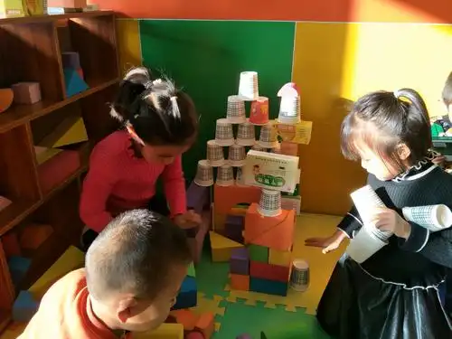 儿童乐园——土黑麻淖幼儿园区域活动