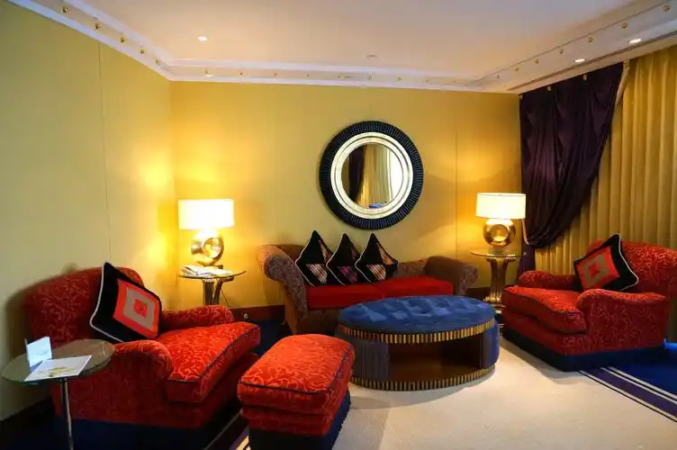 体验一把王子的生活---迪拜卓美亚帆船酒店