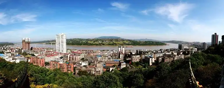 p>纳溪,是"中国酒城"泸州三大核心城区之一.