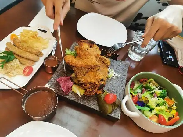 有没有那种装有男朋友一起吃饭的图求姐妹分享