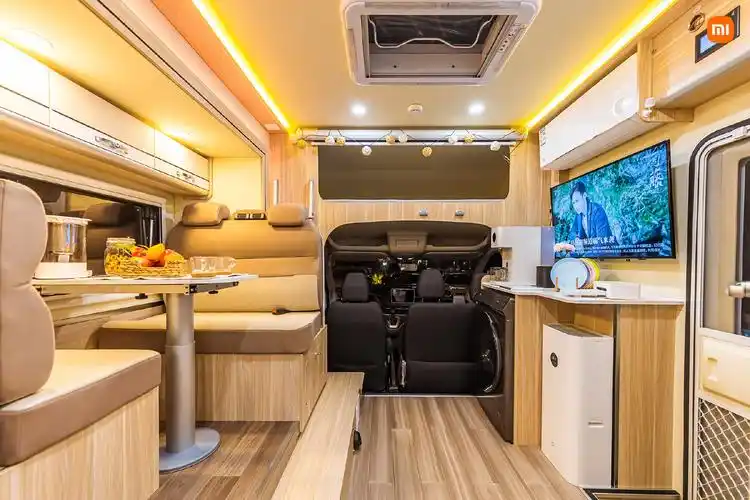 赌上全部声誉,雷军亲自带队进军电动车行业,小米造的第一辆车是房车