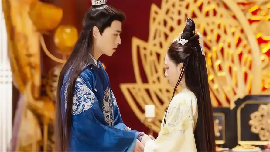 明月照我心:李谦登上皇位,李明月变成皇后,有情人终成眷属