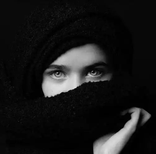 大师级黑白人像作品,感受女性的"柔与美"|人像摄影|摄影师|模特_网易