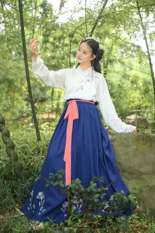 藏蓝交领襦裙#步花荫·重回汉唐 - 堆糖,美图壁纸兴趣社区