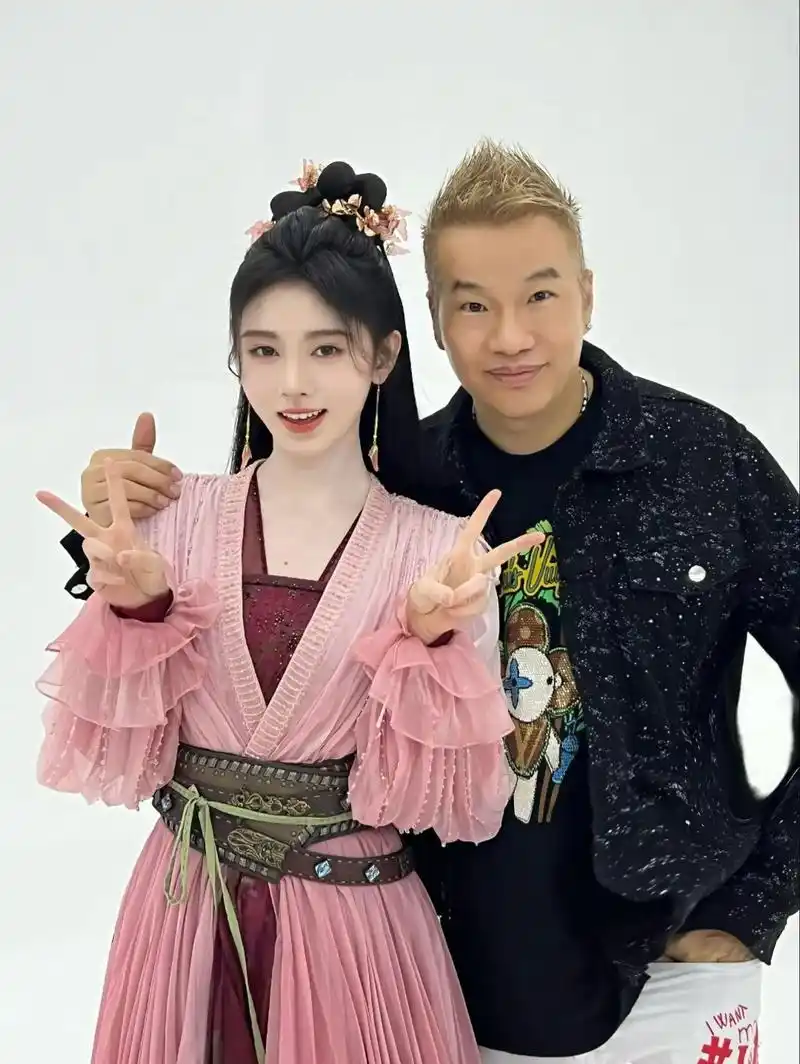 一波小鞠来袭99美到谁了!仙剑四梳化团队—艺峰团队梳化 - 抖音