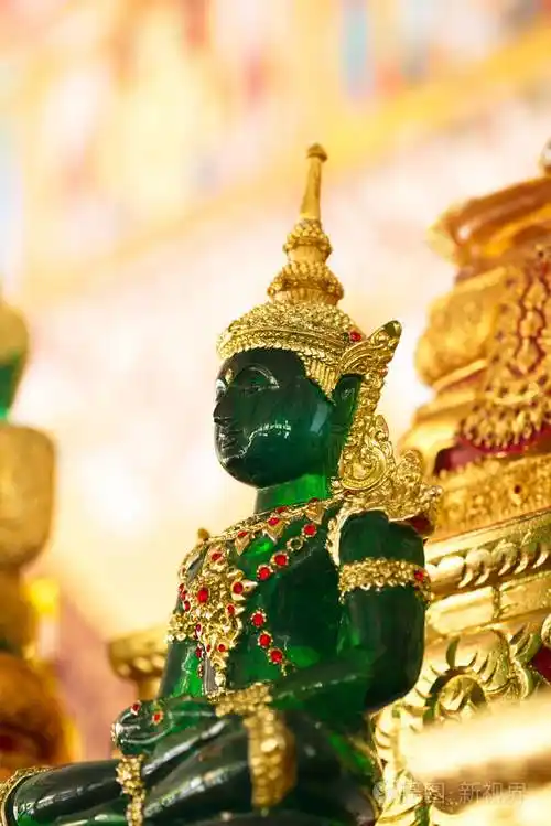泰国的金色佛像