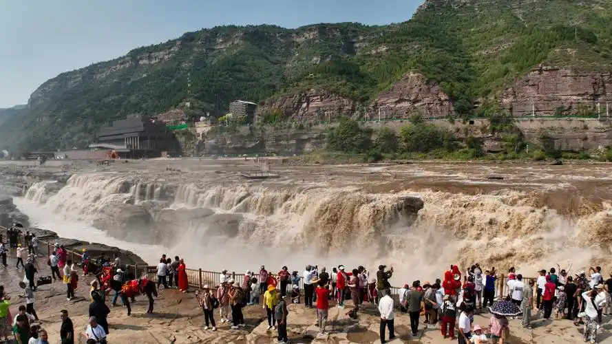 黄河壶口瀑布迎来秋汛