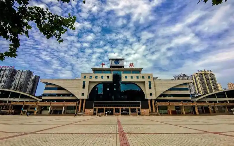 延时摄影:十堰市火车站南广场