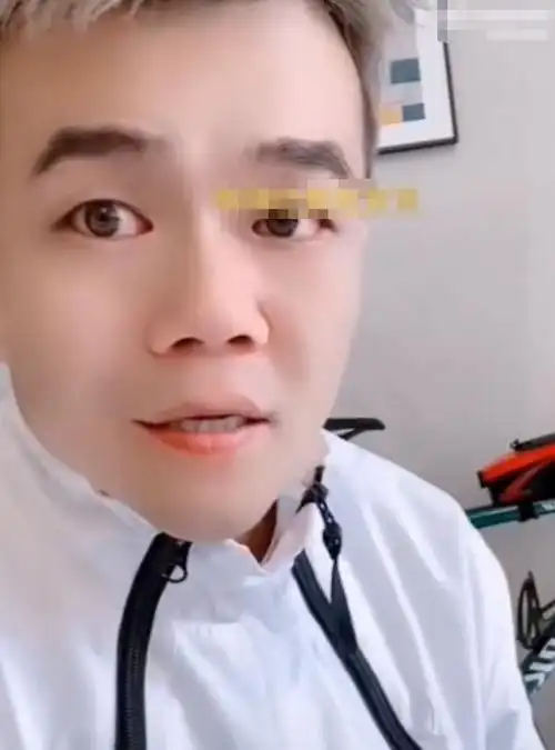 多多情绪失控扬言要sha了马小川小胖吐槽ks平台商业化没内容80以上的