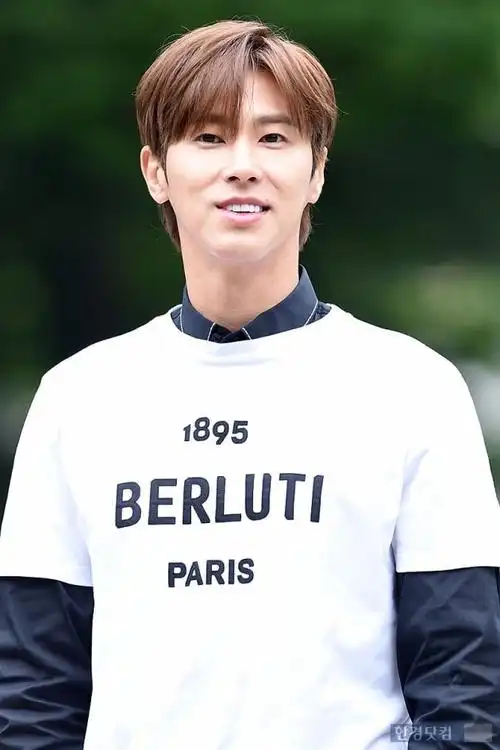 允在[超话]#20190614音乐银行上班新闻图 .