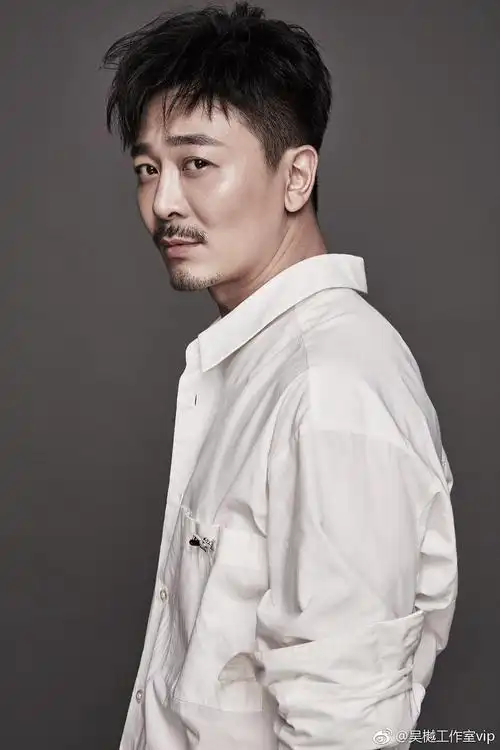 吴樾yue wu的图片