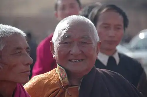 迎接贡唐仓活佛转世灵童纪实二