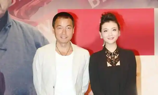 王挺离过一次婚再婚娶小10岁妻子幸福美满