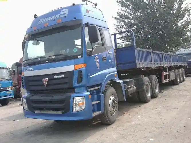 欧曼双驱一挂牵引车