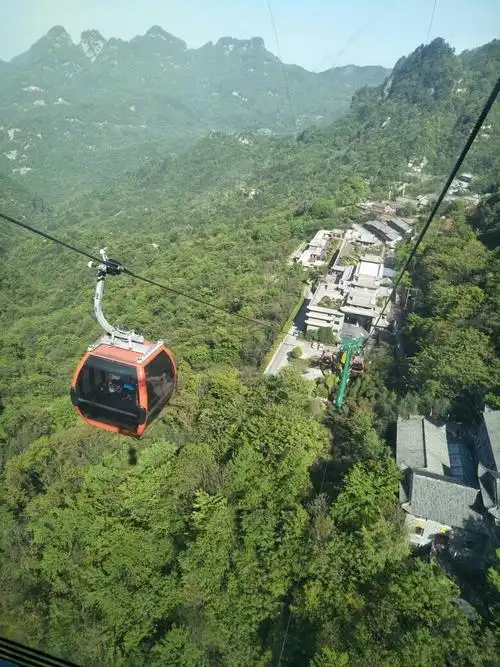 春之歌手机摄影三月三前夕的武当山上