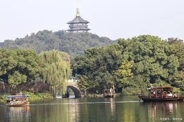 在这篇文章中,我们将详细介绍杭州西湖的各个景点,特色和历史文化背景