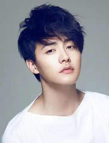 检验颜值新标准 细数那些天生带有唇珠m唇型的明星