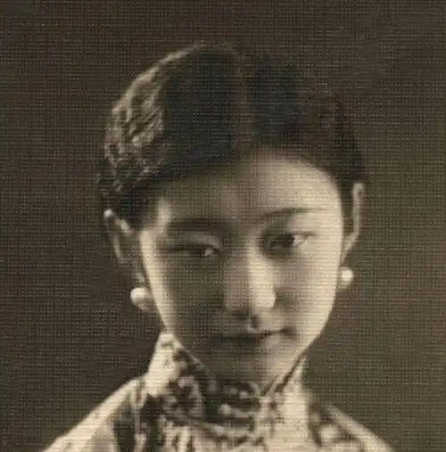 最美格格,恋上姐夫溥仪一生未嫁,2003年因吃饺子被噎死_王敏彤_孟小冬