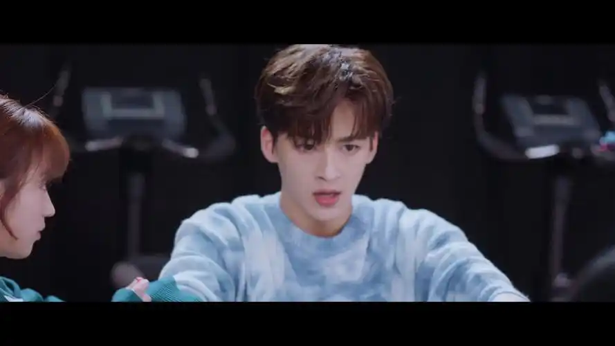 【完美信号塔】#完美的他#陆啸@r1se-何洛洛表面上一副满不在乎的样子