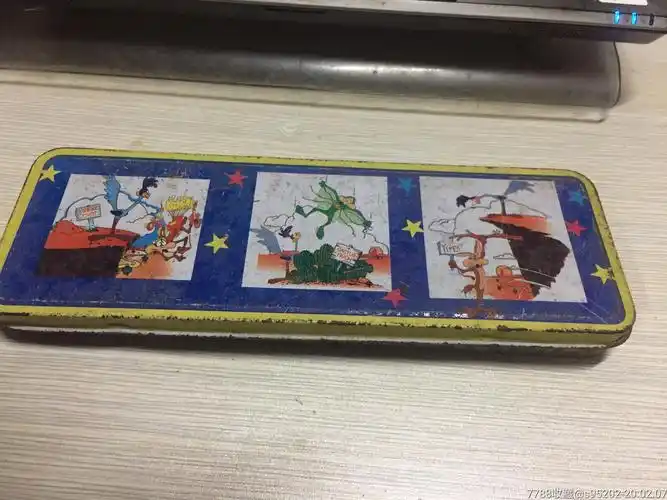 八十年代怀旧笔盒