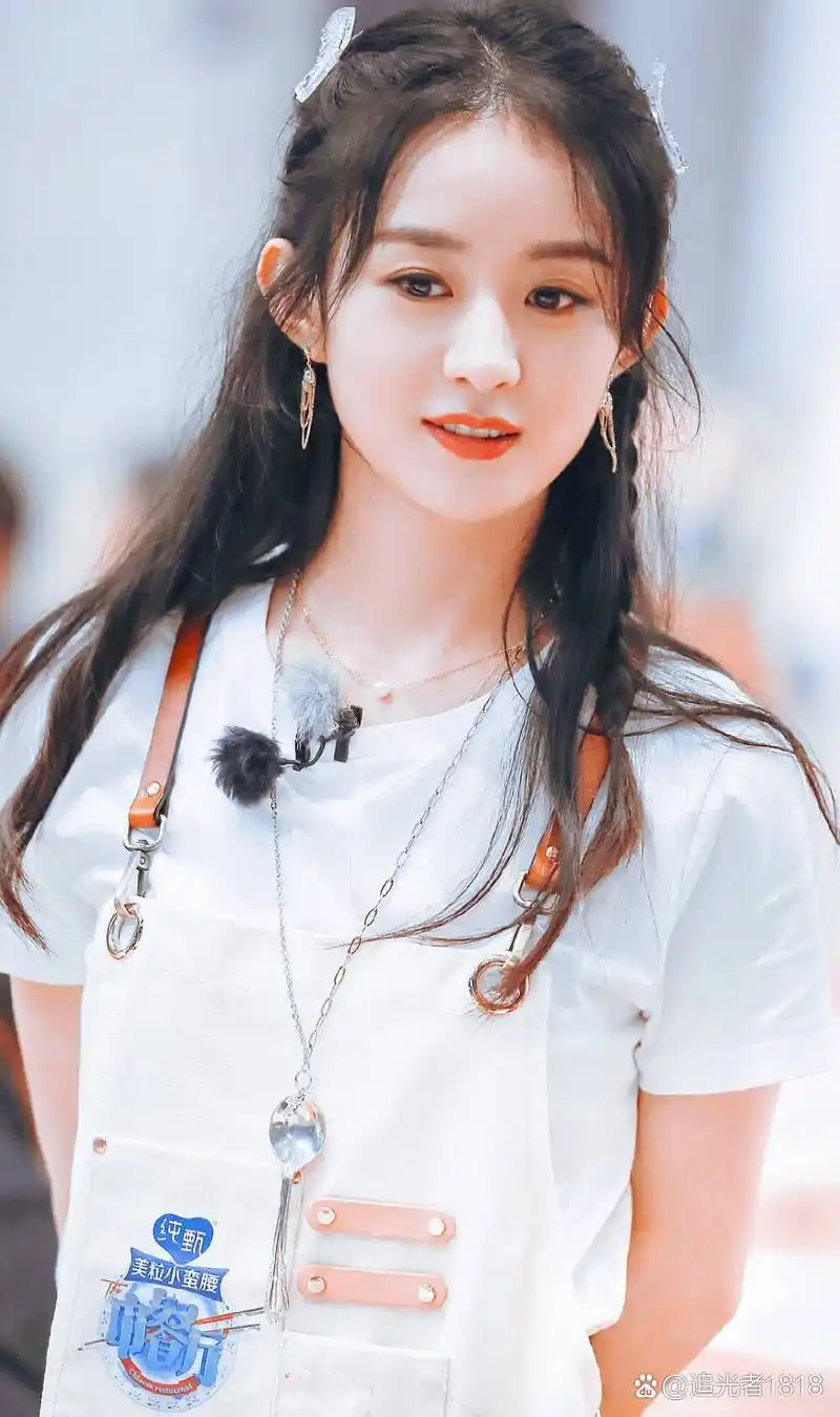 仅限个人喜好排名:目前比较火的女明星我最喜欢的1.