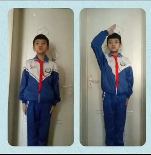 三,中队长宣布队课开始         出旗,唱队歌,敬礼,立正