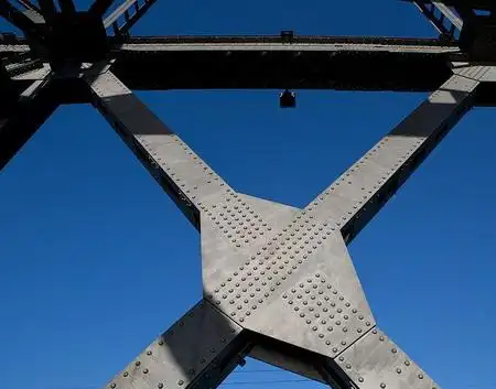 对铆钉连接进行分析_陕西钢结构_钢结构厂房_钢结构场馆_钢结构住宅