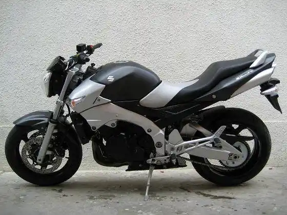 摩托车铃木gsr400