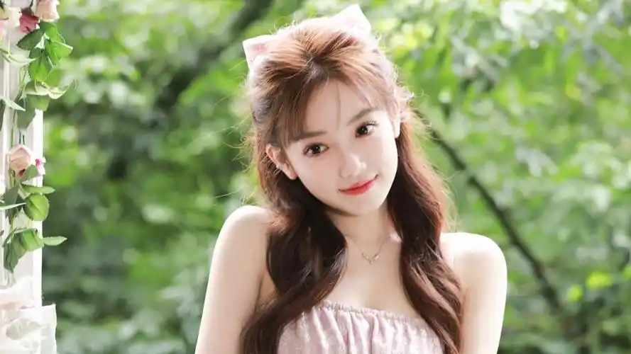 是彼岸图网给您推荐的高清4k美女壁纸图片,包含4k,5k,6k,7k,8k壁纸