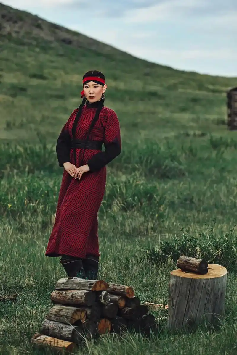 蒙古 #内蒙姑娘 #民族服装 #民族文化 #每一张照片都是 - 抖音