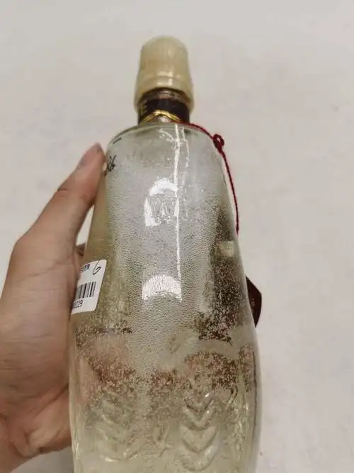 86年60度麦穗五粮液1瓶6000元