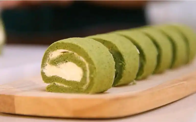 i烘焙美食实验室:抹茶戚风蛋糕卷04