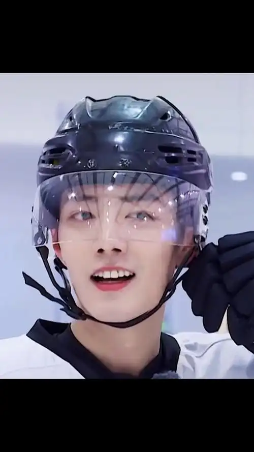 肖战#冰球战每次看还是会流口水.