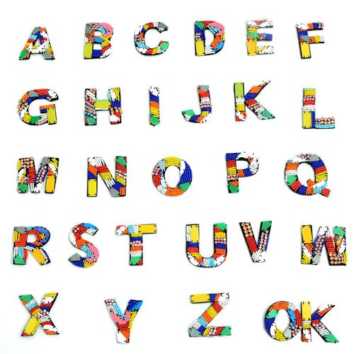 猫猫三手工钉珠彩色英文26个字母布贴服装配件包包衣服镶钻手缝贴