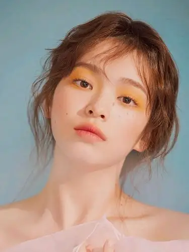 这三位小姐姐的写真都各有特色,三个人不是千篇一律的网红脸,有自己