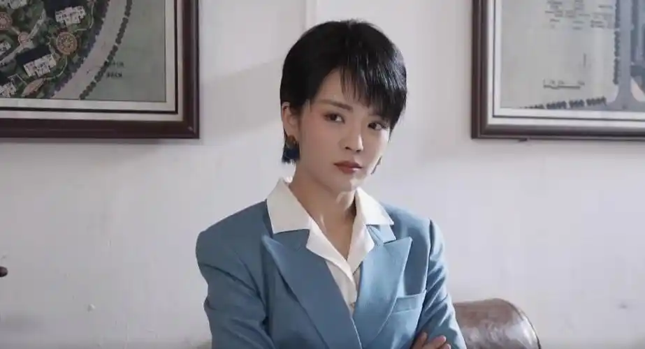 种丹妮把这个矛盾体演活了_腾讯新闻