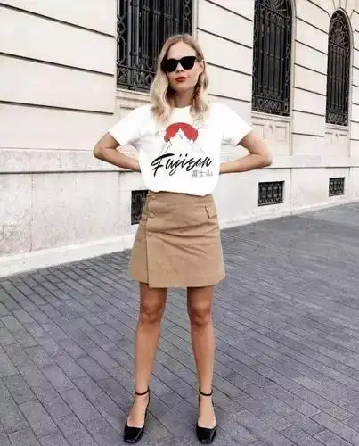 梨形身材不会穿?a型身材穿对这6招也能很美