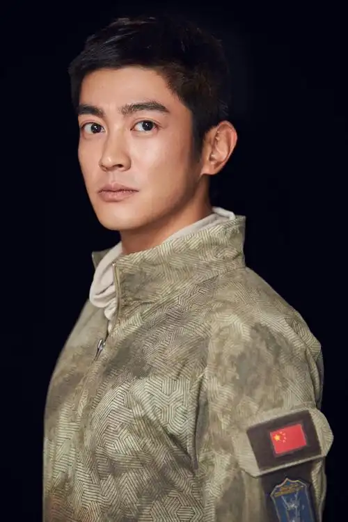 杜江红海行动定妆造型帅气高清图片