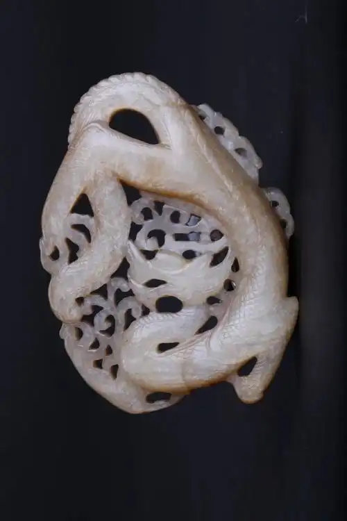 明星文物太抢眼400余件古代玉器精品在汉展出