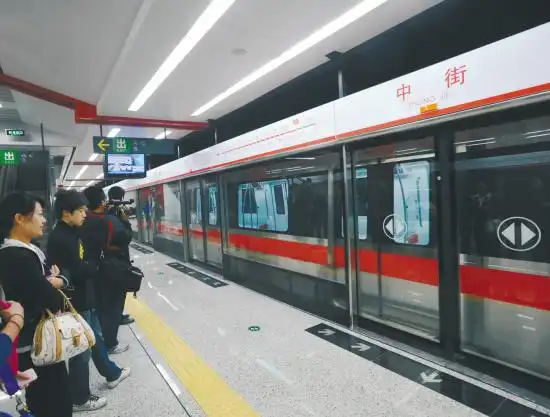 地铁一号线不同车站进站有讲究(图)