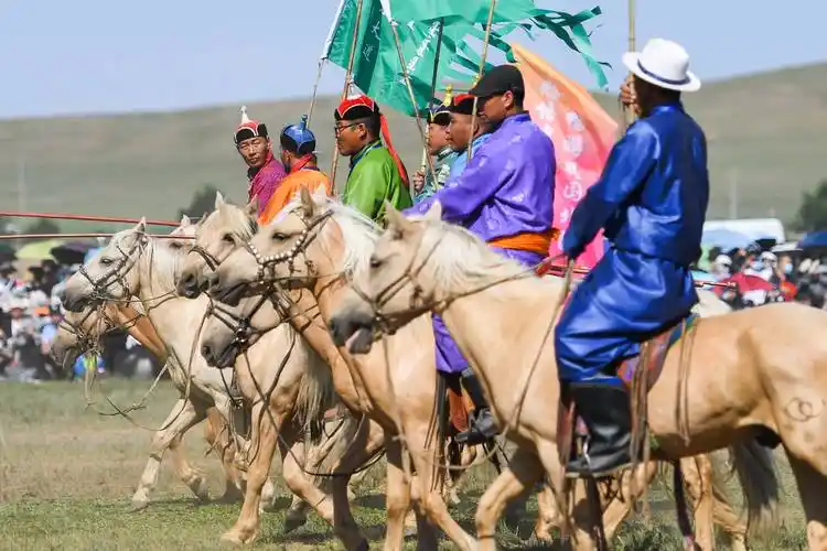 内蒙古旅游那达慕大会开幕_表演_开幕式_新华社