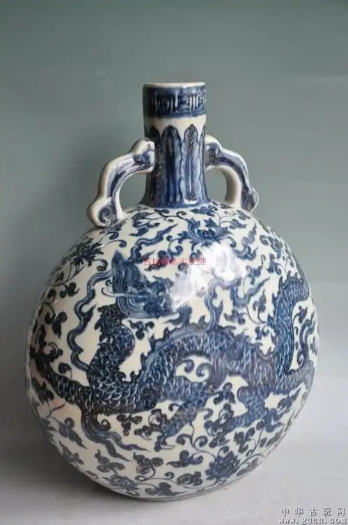 大明永乐年制青花盘龙双耳扁瓶