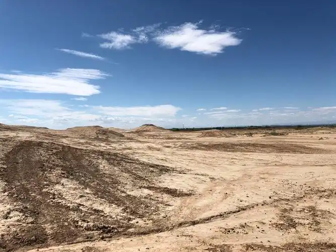 荒漠,戈壁荒滩,新疆克拉玛依乌尔禾
