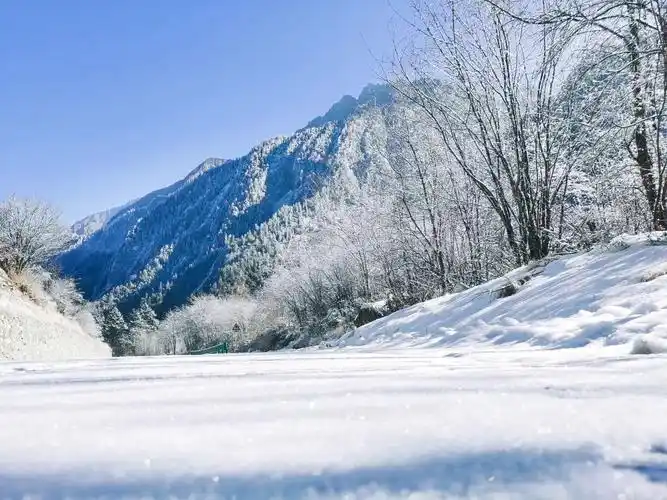 热雪沸腾|毕棚沟「冰雪娱乐场」今日正式开启