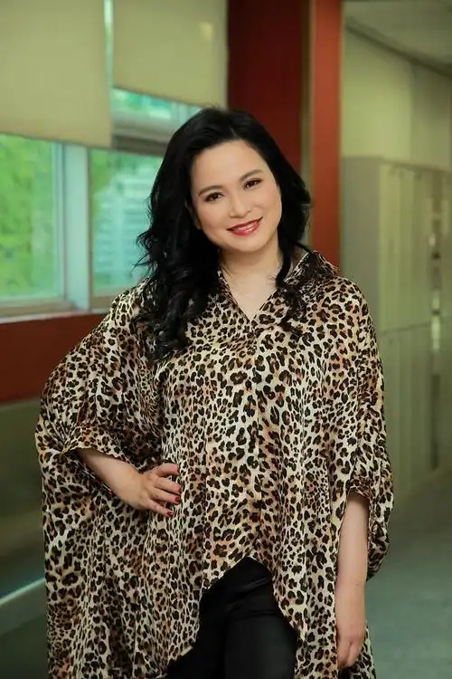 众所周知,樊亦敏是一位著名的影视演员,她曾与吴京传绯闻,因患病无法