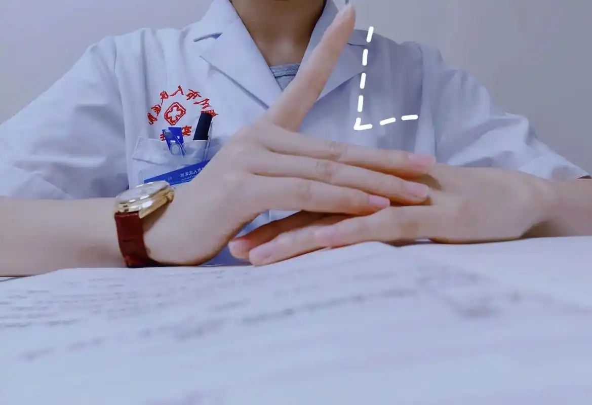 锁屏壁纸 #快去艾特你的好姐妹 #让你对象给你拍 #医学生 - 抖音