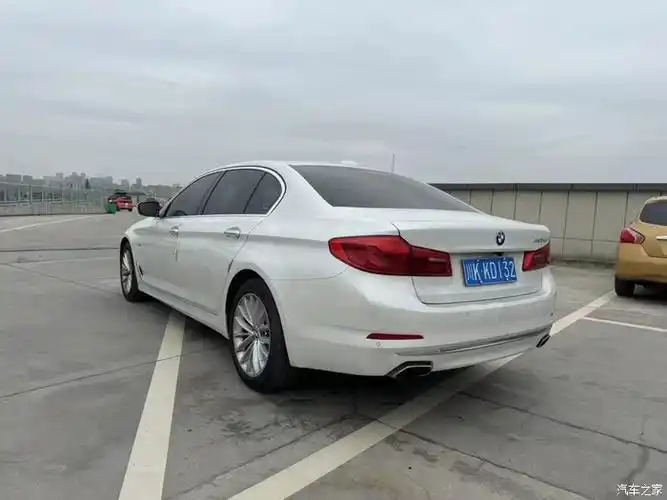 18年宝马525li运动8万多公里一手车原版车况双
