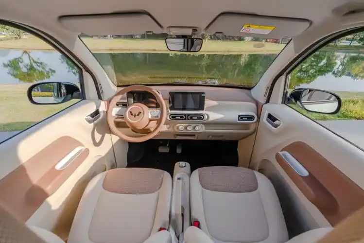 07宏光mini第31566代内饰曝光!